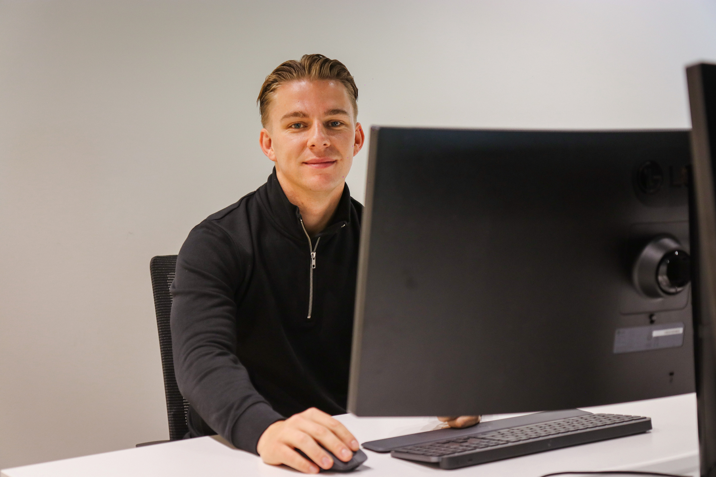 5C54D4DA-84CD-4B94-B9B9-FC374E3773CA